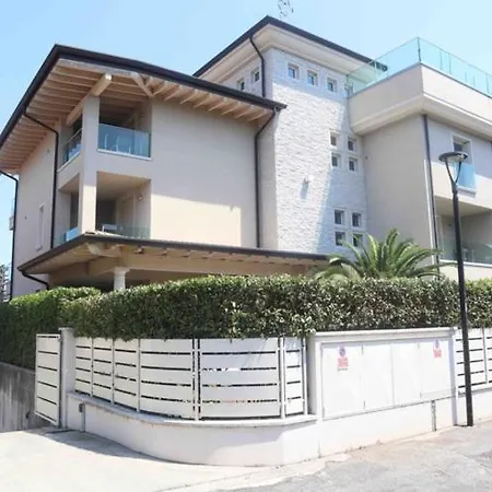 Residenza Puccini Desenzano del Garda
